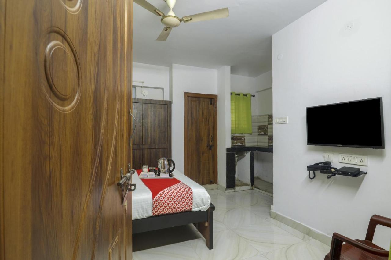 Hotel O Broholic Hotels Near Botanical Garden Haiderabad Buitenkant foto