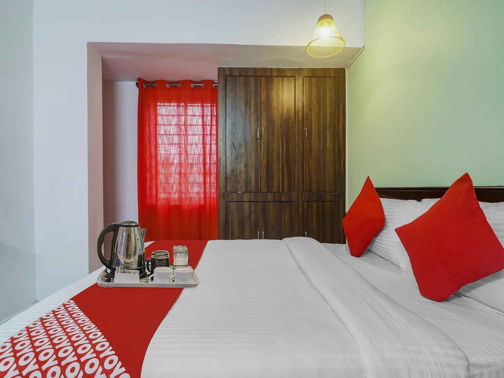 Hotel O Broholic Hotels Near Botanical Garden Haiderabad Buitenkant foto