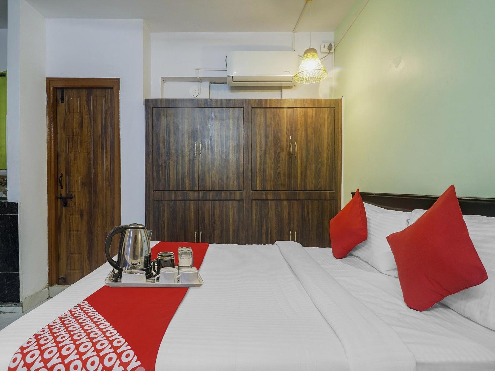 Hotel O Broholic Hotels Near Botanical Garden Haiderabad Buitenkant foto